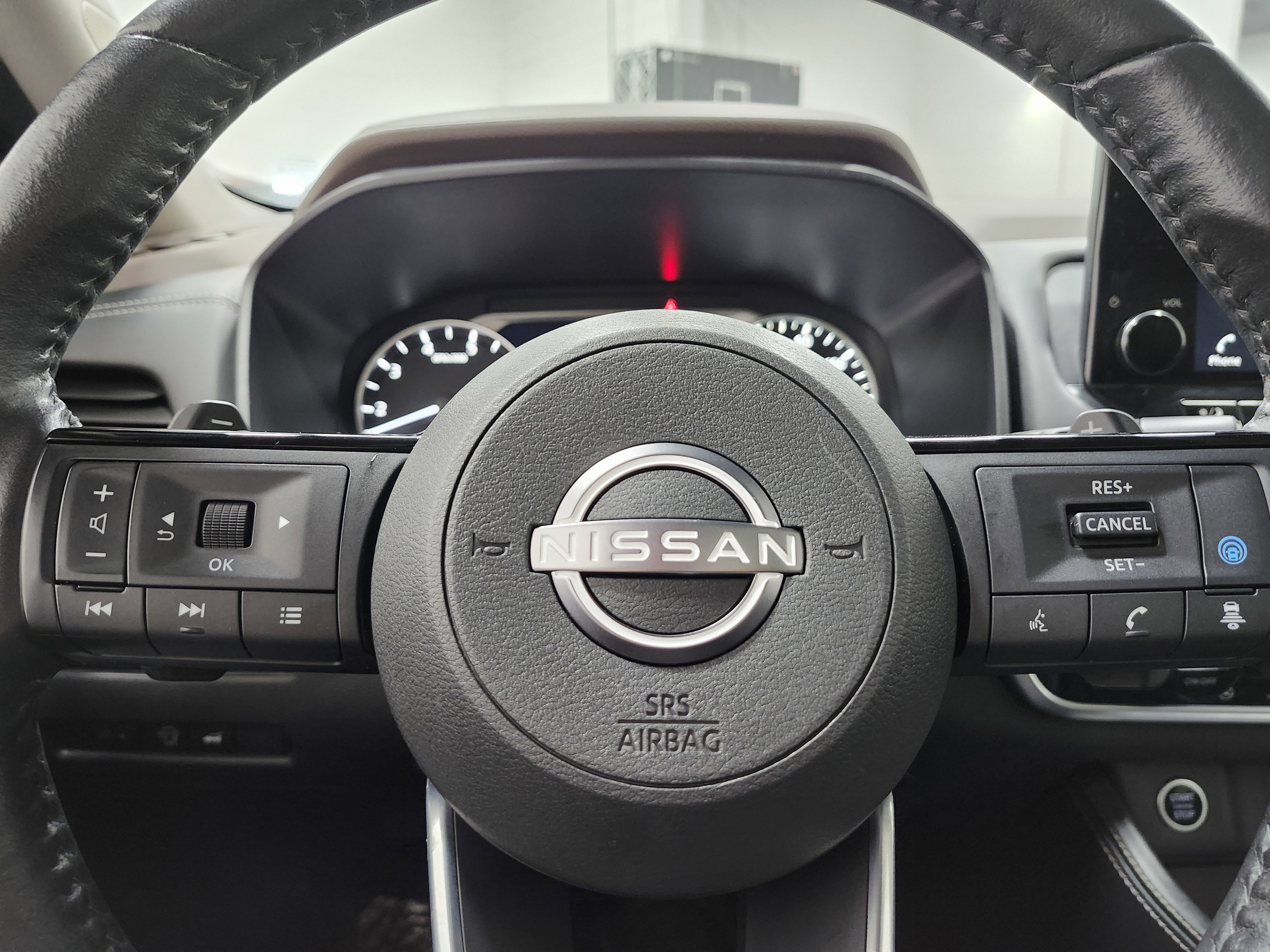 Used 2023 Nissan Rogue SL w/ SL Premium Package image 33