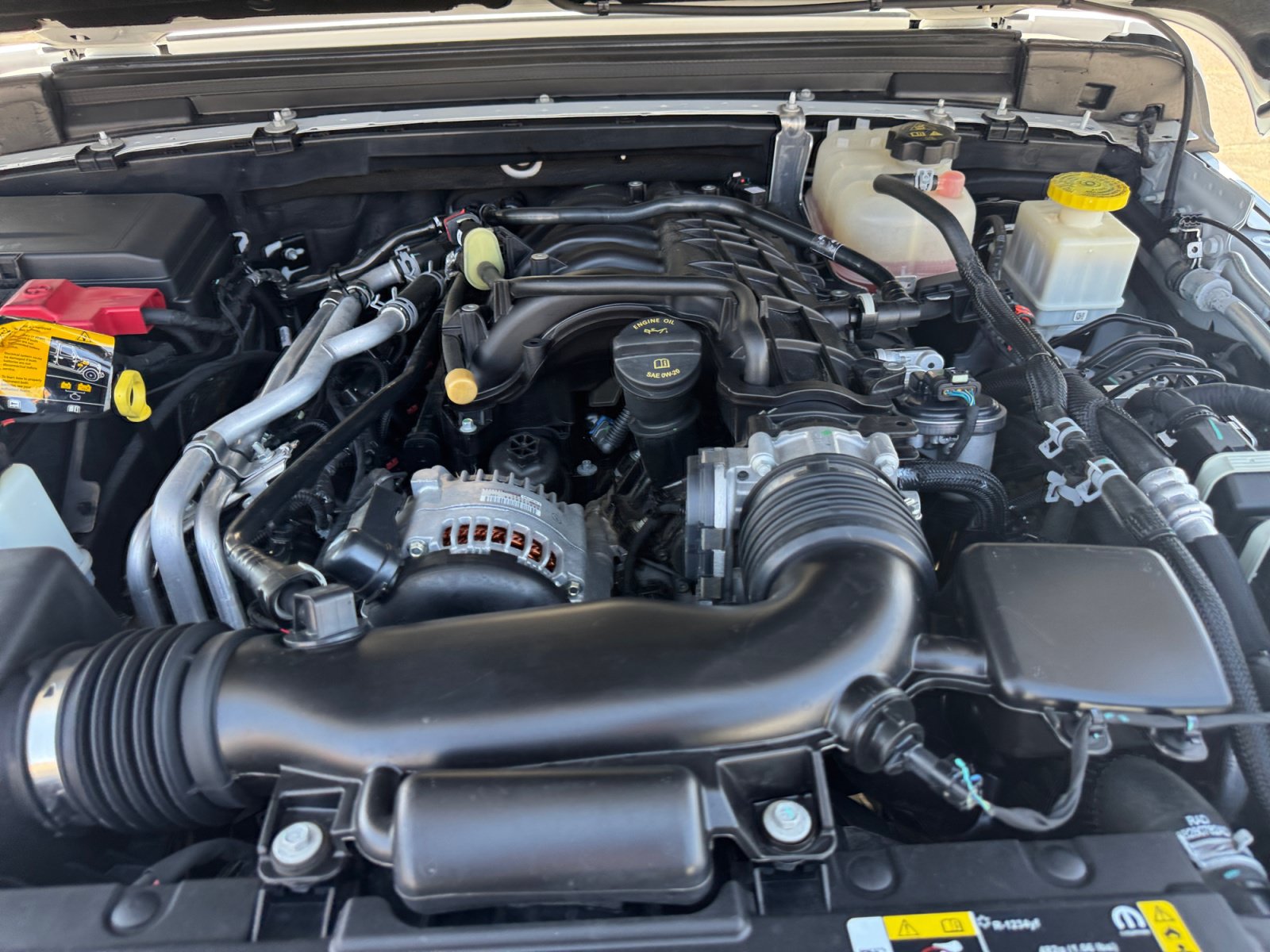 Used 2022 Jeep Gladiator Sport AWD/4WD image 18