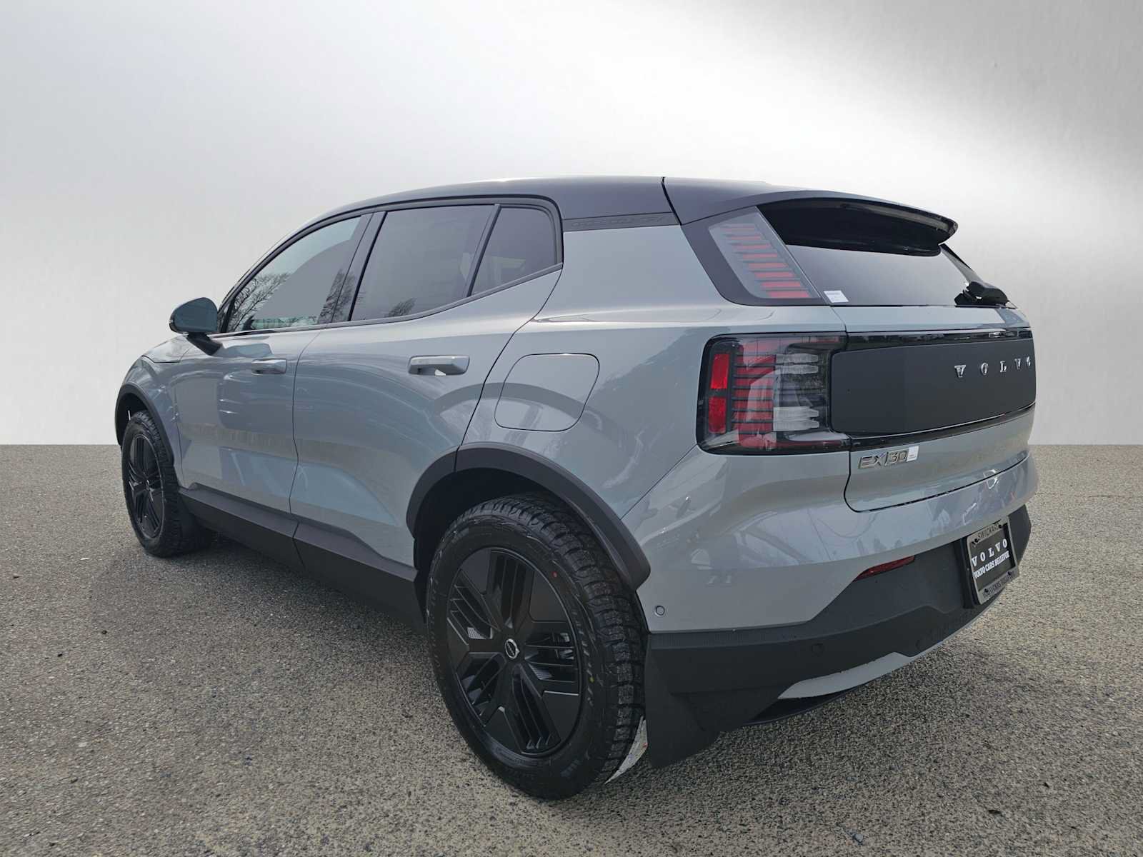 New 2026 Volvo EX30 Cross Country Ultra w/ Protection Package Premier AWD/4WD image 5