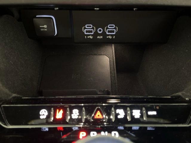 Used 2024 Jeep Wagoneer Series II w/ Flexible Seating Group image 26