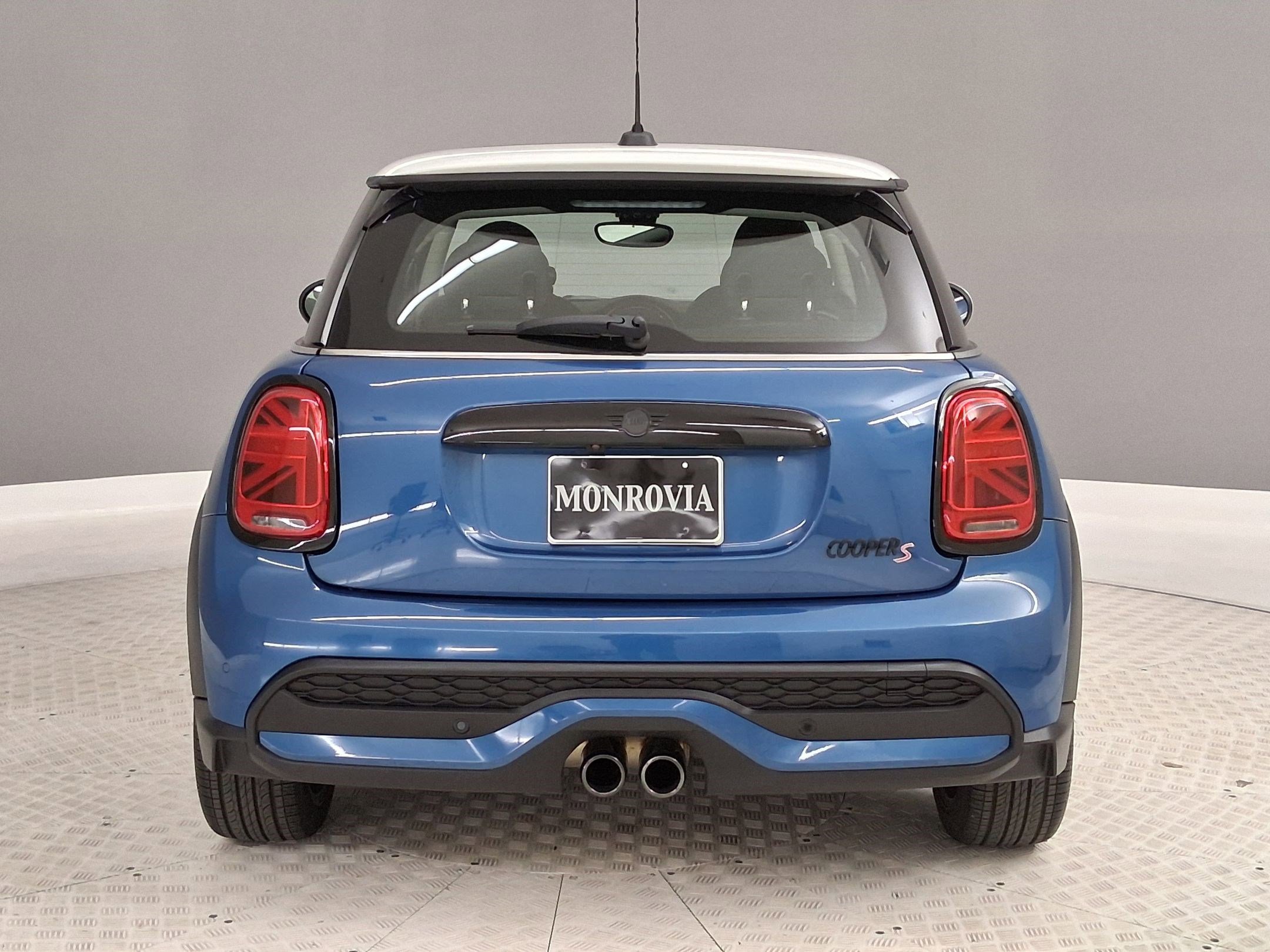 Certified 2024 MINI Cooper S FWD image 8