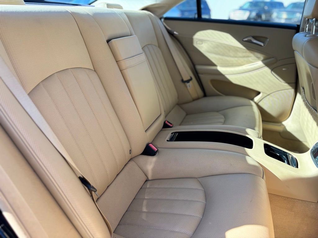 Used 2006 Mercedes-Benz CLS 500 image 16
