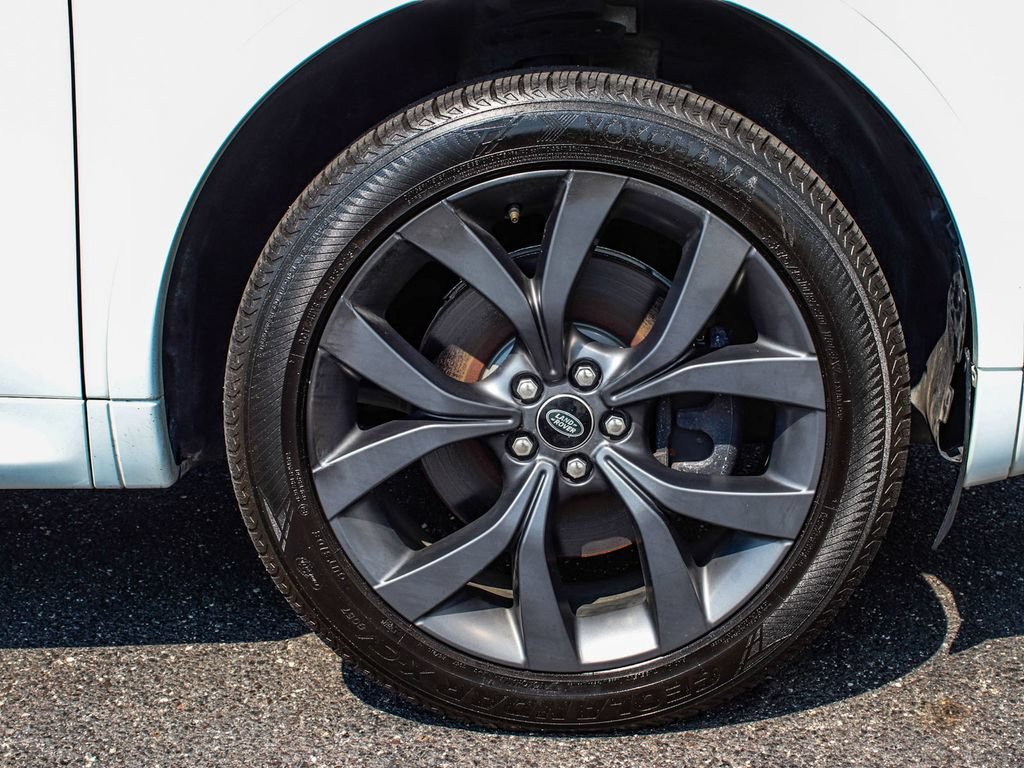 Used 2022 Land Rover Discovery Sport SE R-Dynamic AWD/4WD image 7