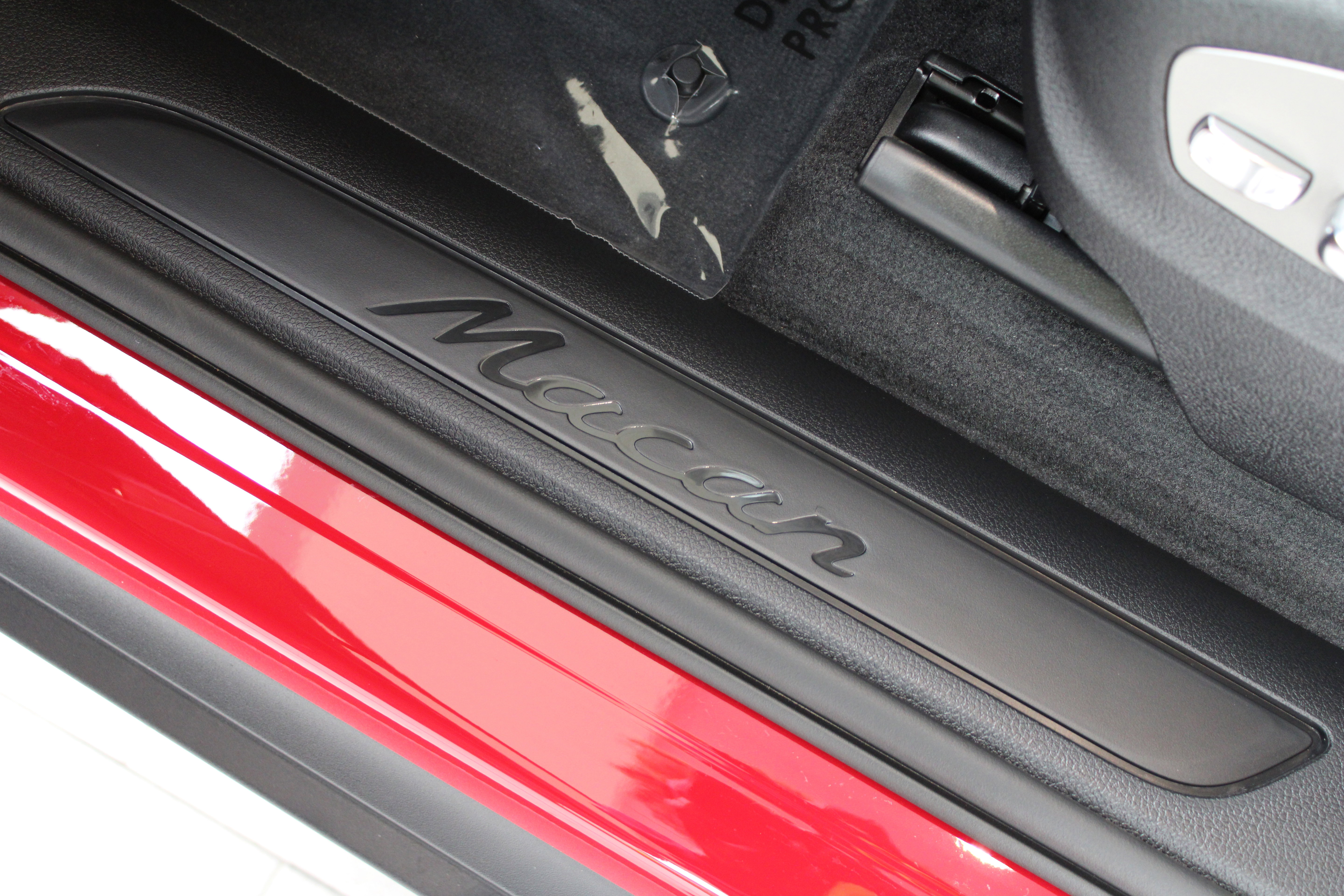 New 2025 Porsche Macan image 24