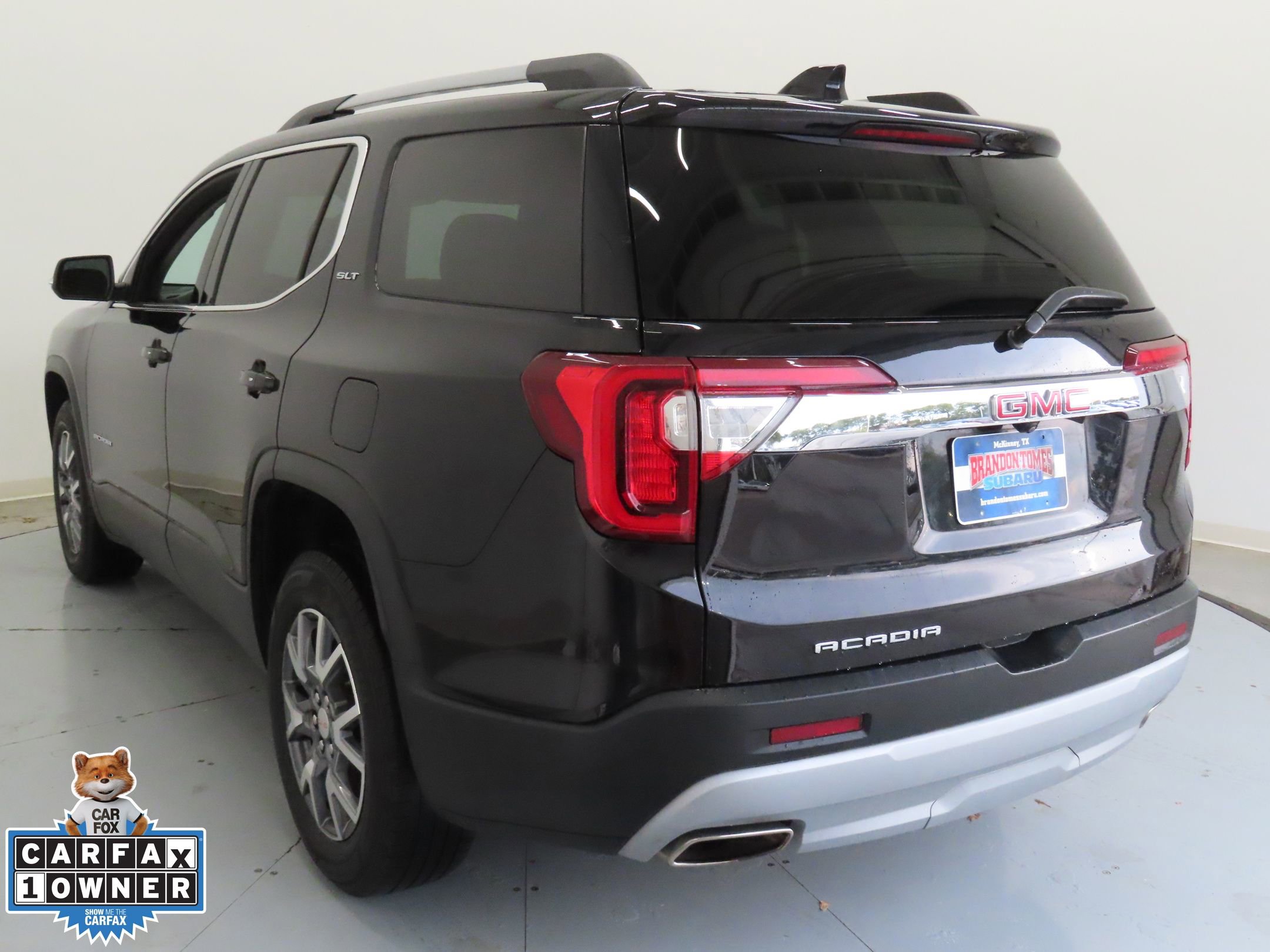 Used 2023 GMC Acadia SLT image 6