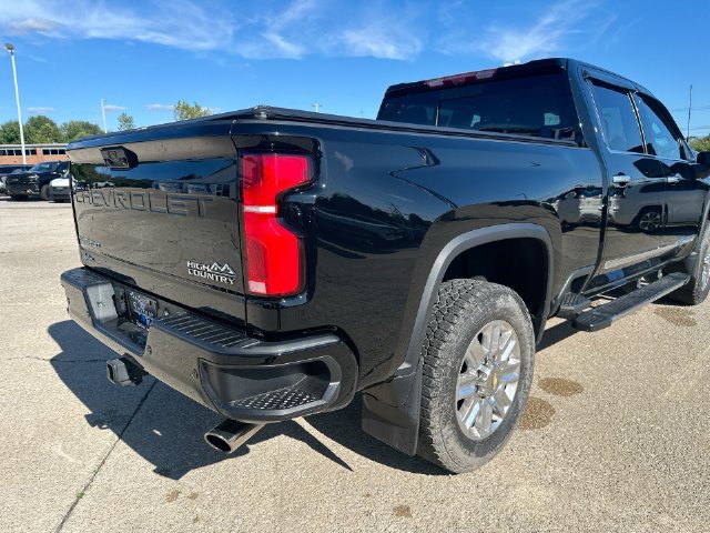 Used 2024 Chevrolet Silverado 2500 High Country w/ Technology Package AWD/4WD image 54
