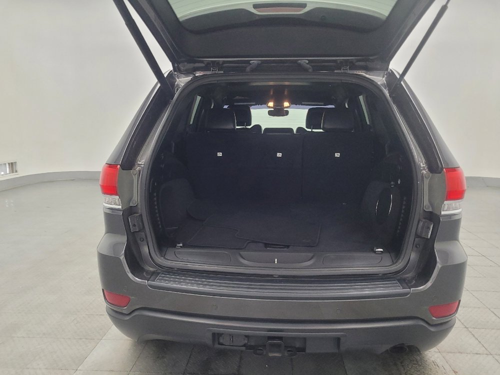 Used 2019 Jeep Grand Cherokee Laredo w/ Laredo X Package image 29