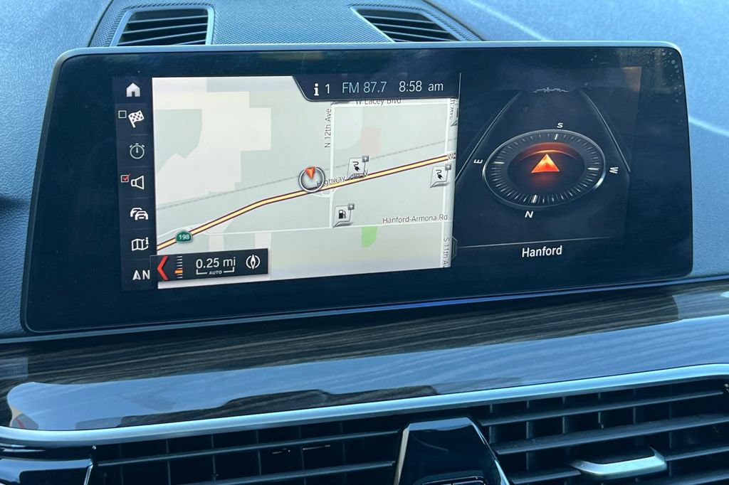 Used 2019 BMW 530e w/ Convenience Package RWD image 20