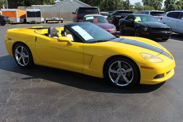 Used 2009 Chevrolet Corvette Convertible w/ Preferred Equipment Group RWD image 13