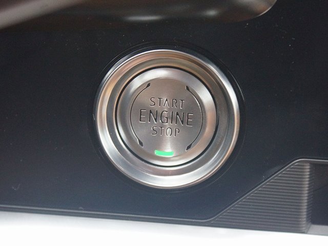 New 2025 Chevrolet Corvette E-Ray image 6