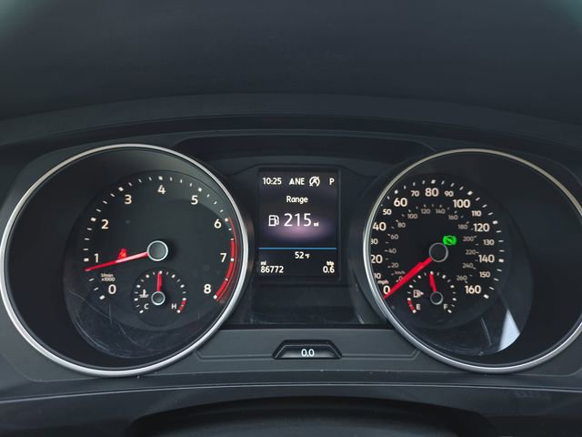 Used 2021 Volkswagen Tiguan SE image 19