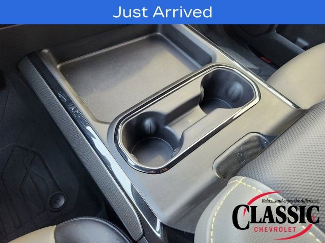 Used 2024 Chevrolet Silverado 2500 ZR2 w/ Technology Package image 33