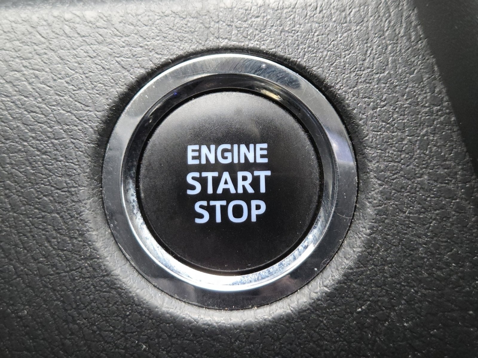 Used 2023 Toyota Camry XSE image 32