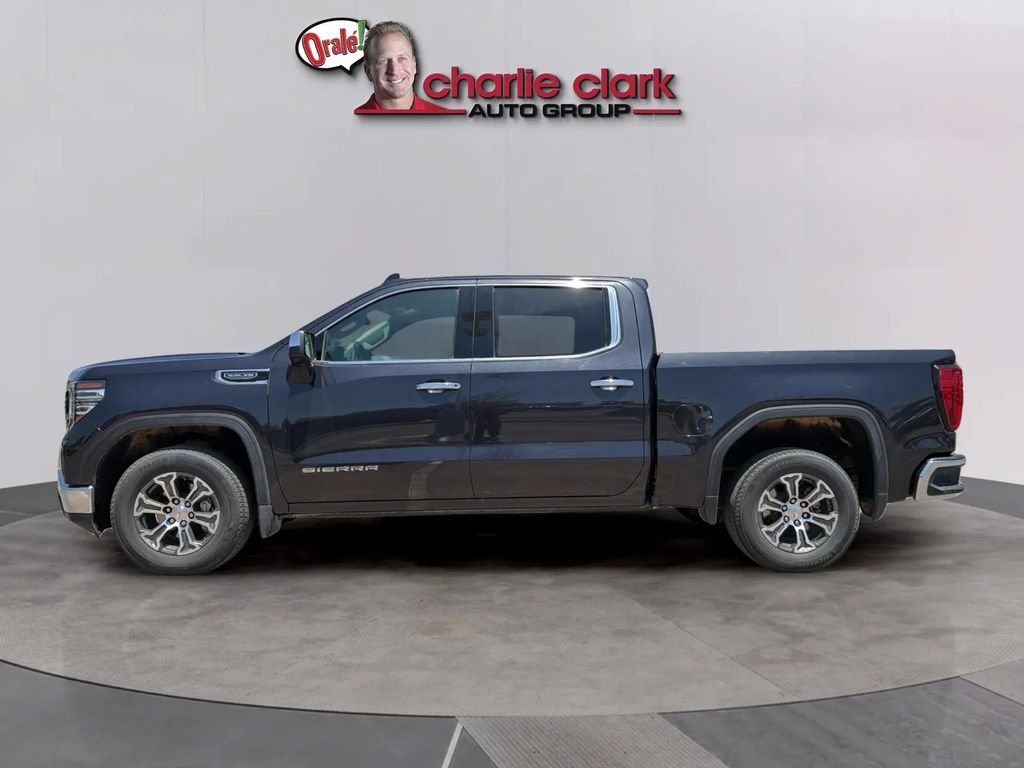 Used 2026 GMC Sierra 1500 SLT RWD image 2