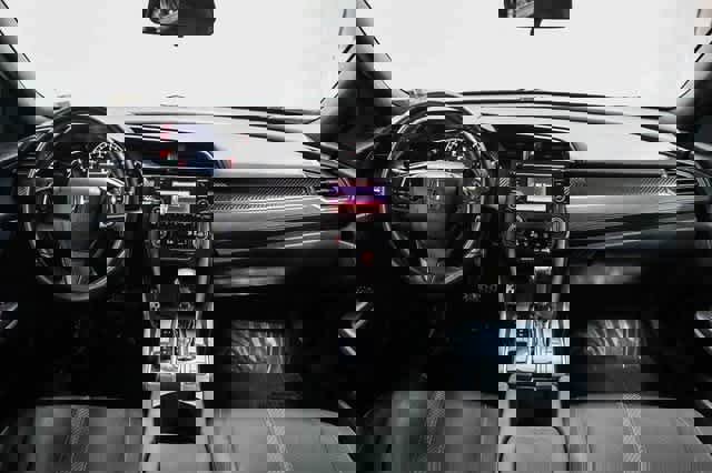 Used 2018 Honda Civic Sport image 12