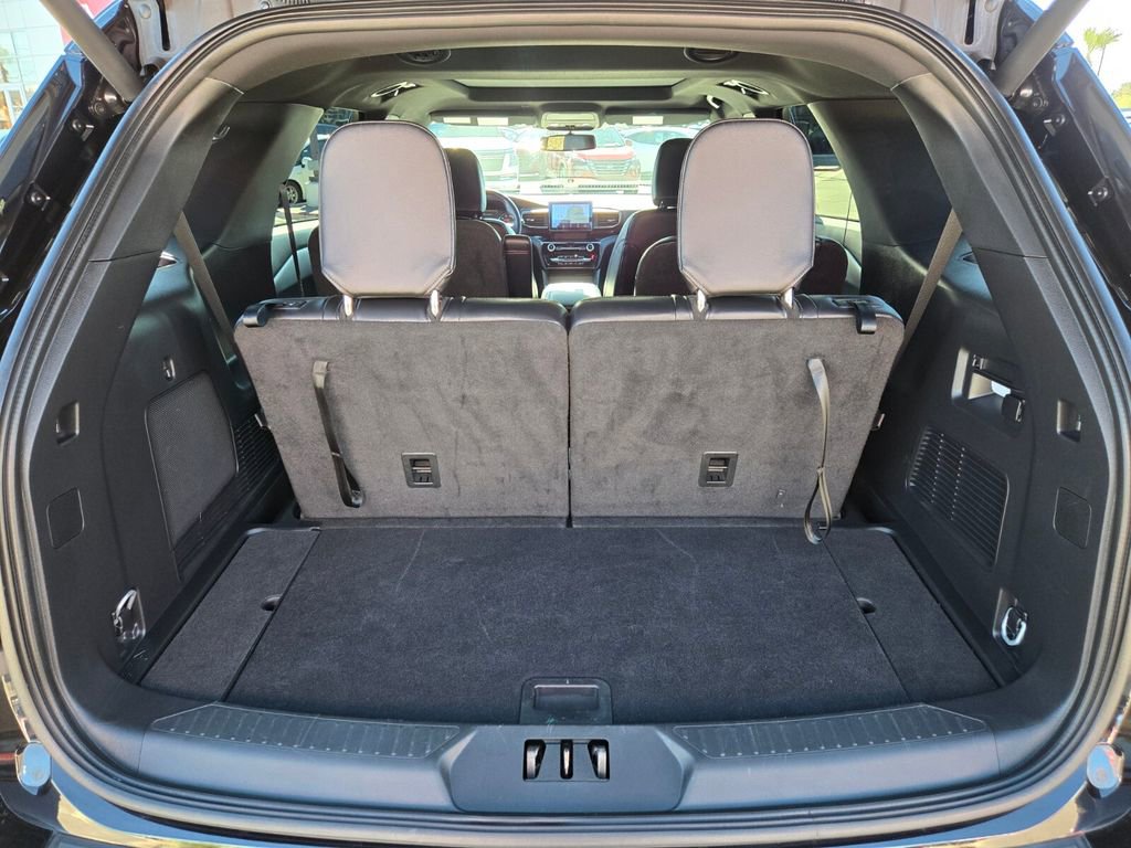 Used 2023 Ford Explorer ST-Line w/ Class IV Trailer Tow Package image 18