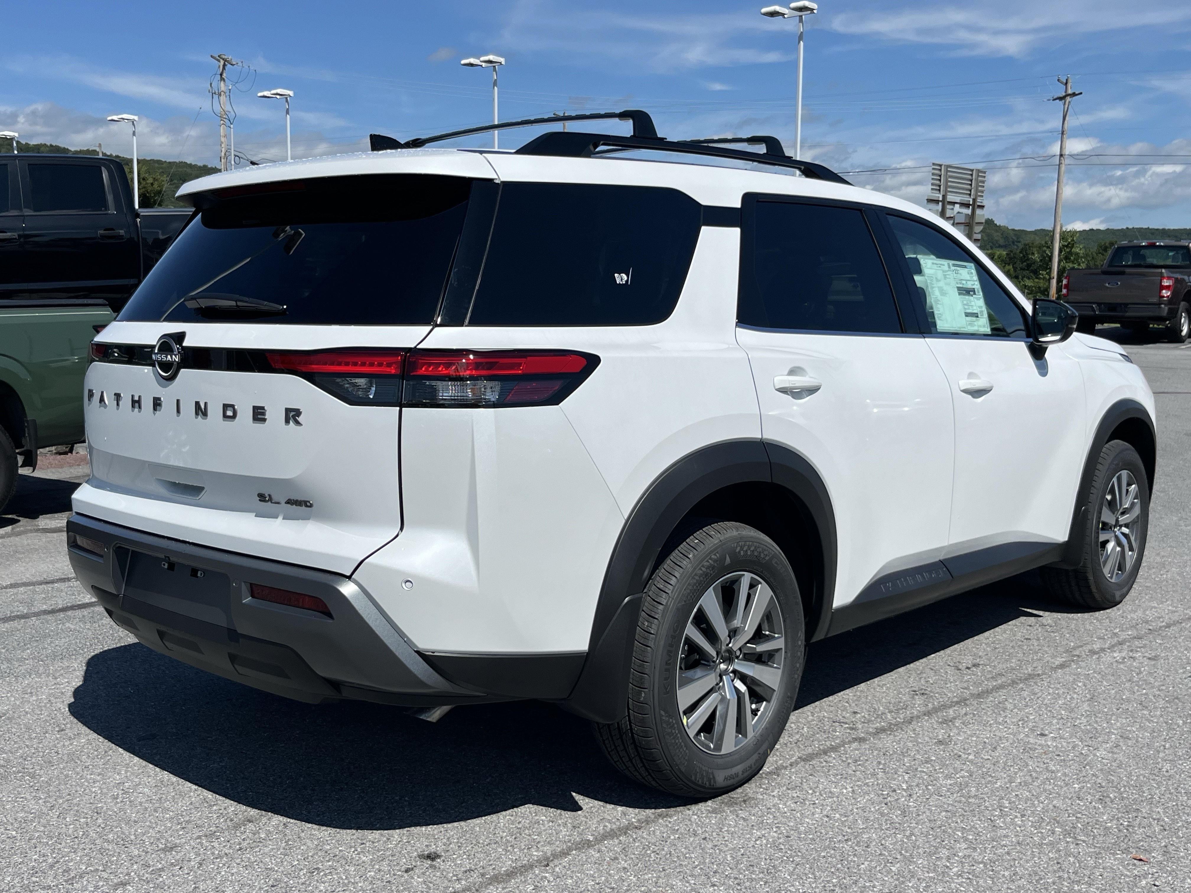 New 2026 Nissan Pathfinder SL AWD/4WD image 5