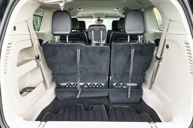 Used 2024 Chrysler Pacifica Touring-L FWD image 29
