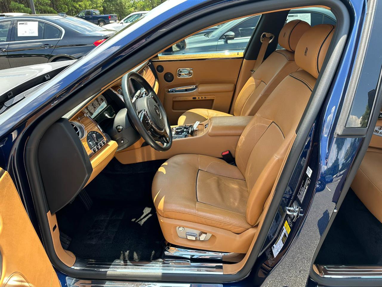 Used 2014 Rolls-Royce Ghost RWD image 9