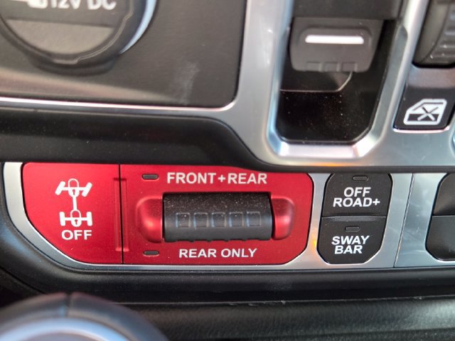 Used 2024 Jeep Wrangler Unlimited Rubicon AWD/4WD image 14