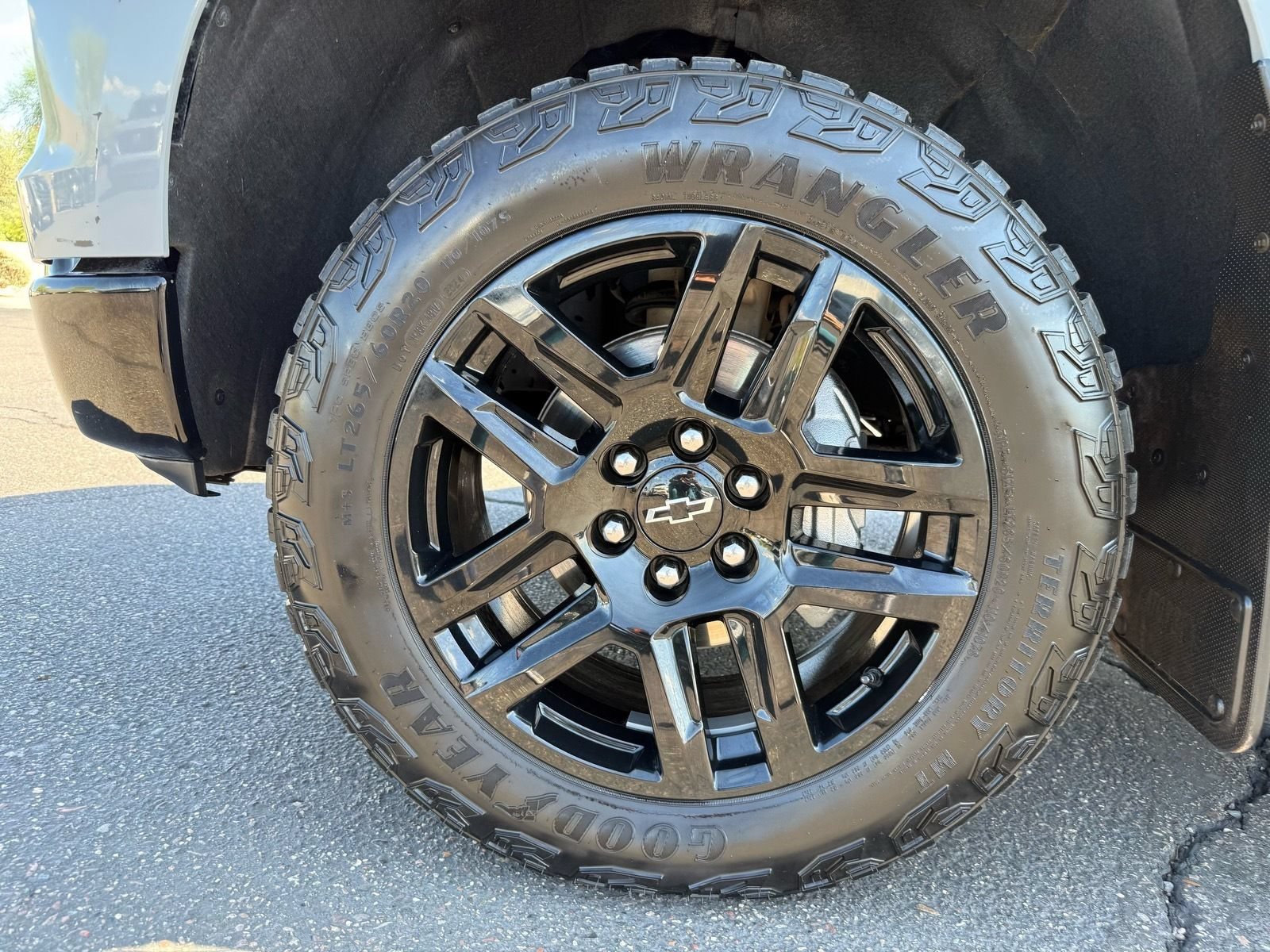 Used 2024 Chevrolet Silverado 1500 LT Trail Boss w/ Convenience Package II AWD/4WD image 11