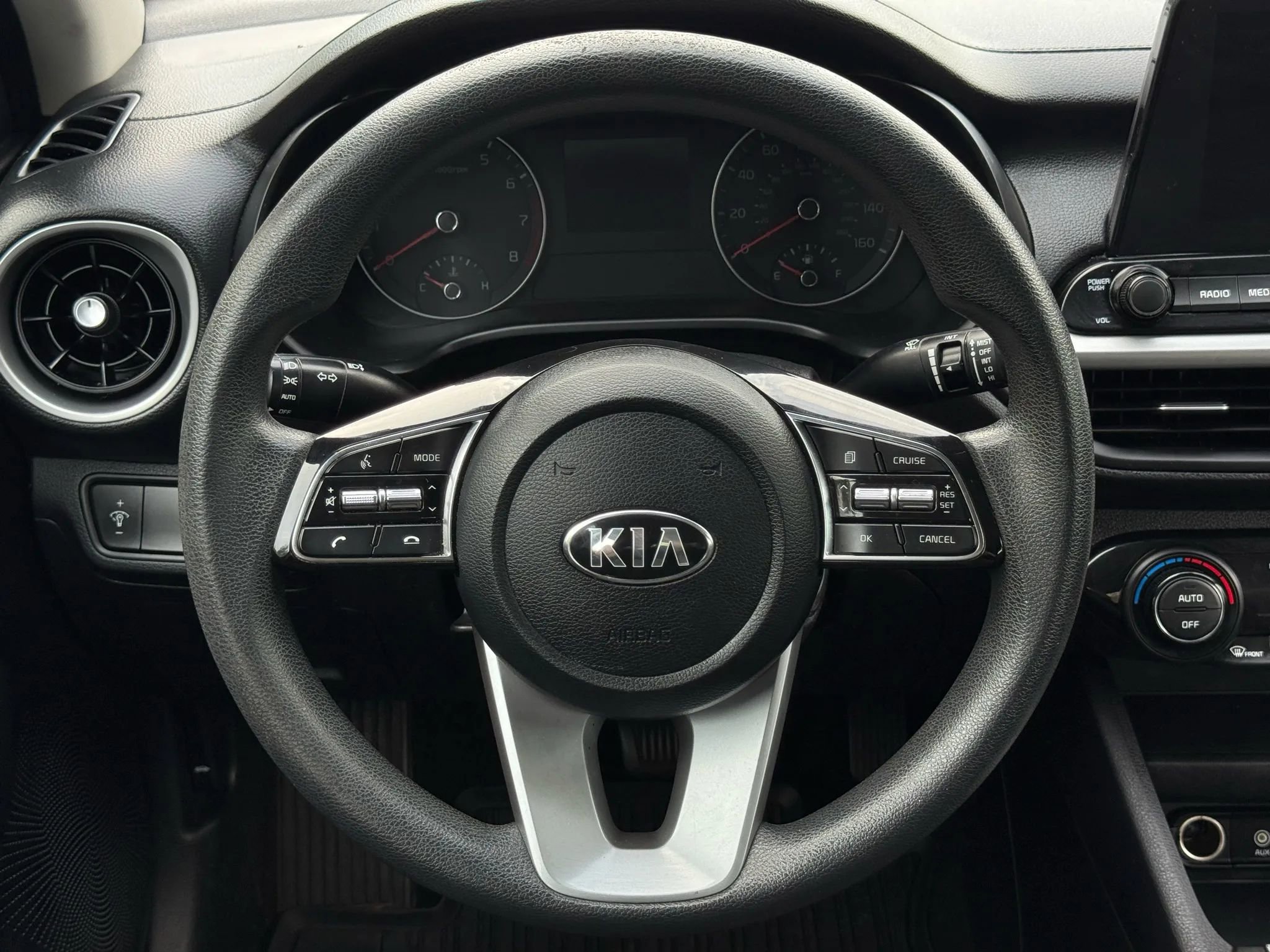 Used 2019 Kia Forte LXS image 31