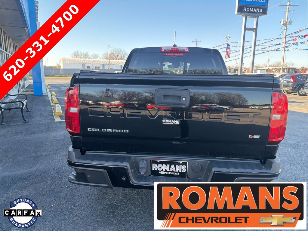 Used 2021 Chevrolet Colorado Z71 w/ Z71 Midnight Edition image 4