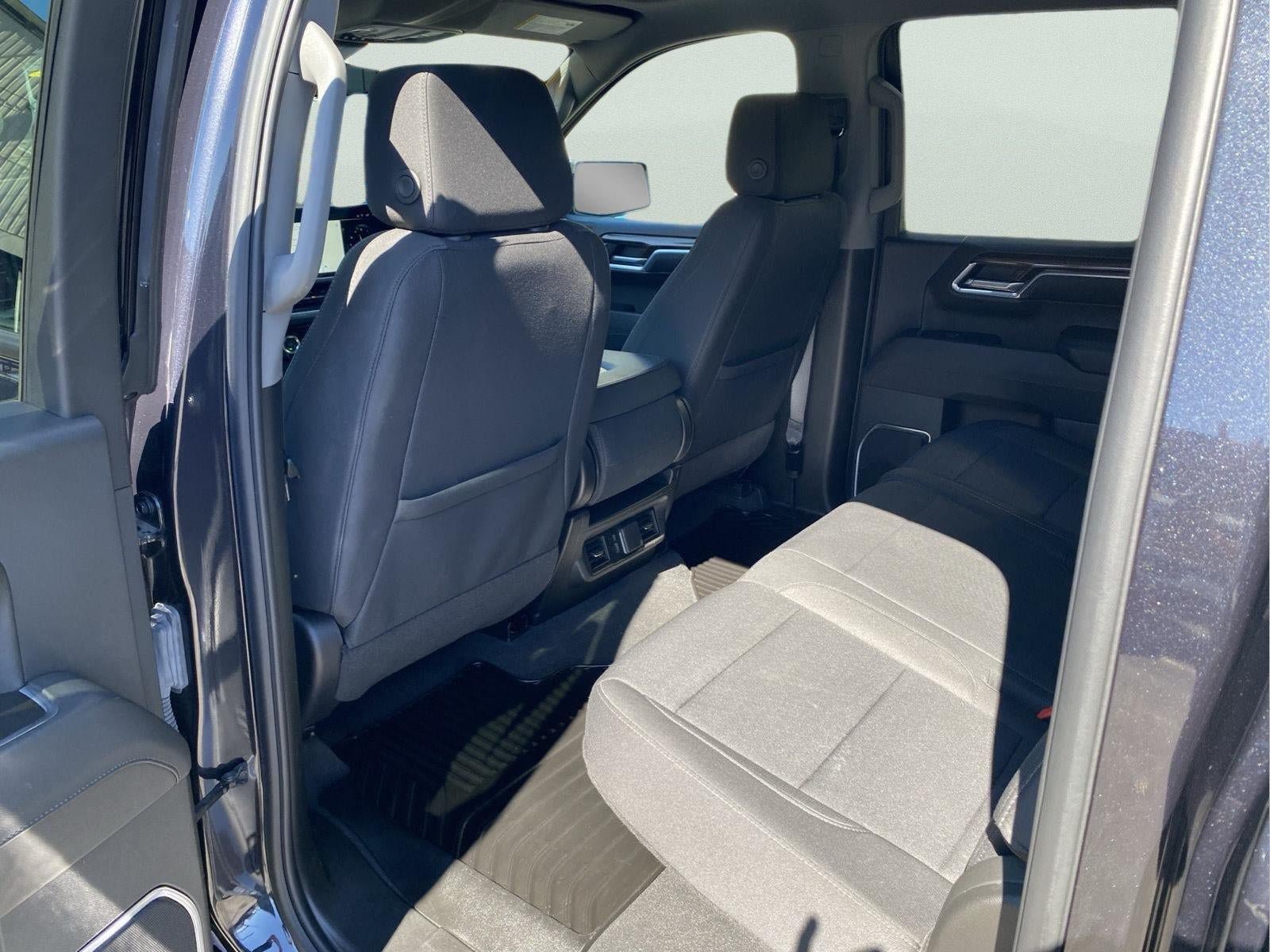Used 2024 Chevrolet Silverado 1500 LT AWD/4WD image 23
