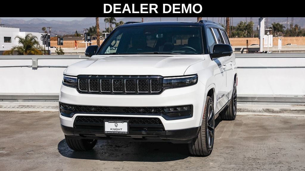 New 2025 Jeep Grand Wagoneer L Series II Obsidian w/ Quick Order Packagew 28T image 3