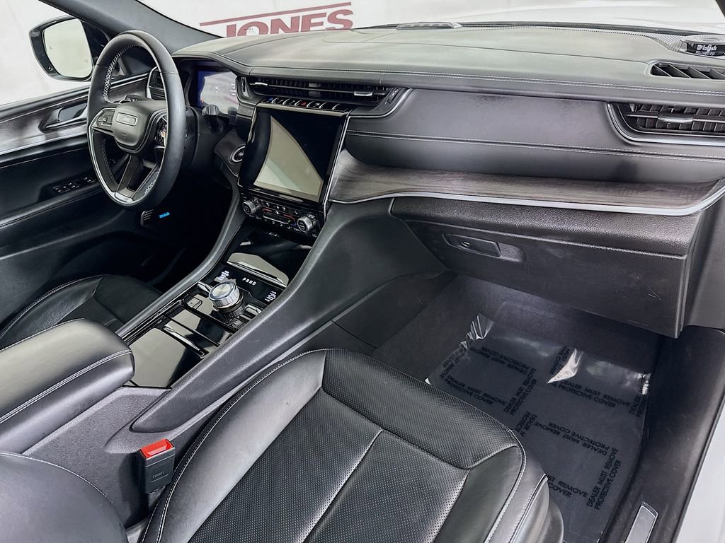 Used 2022 Jeep Grand Cherokee Overland image 35