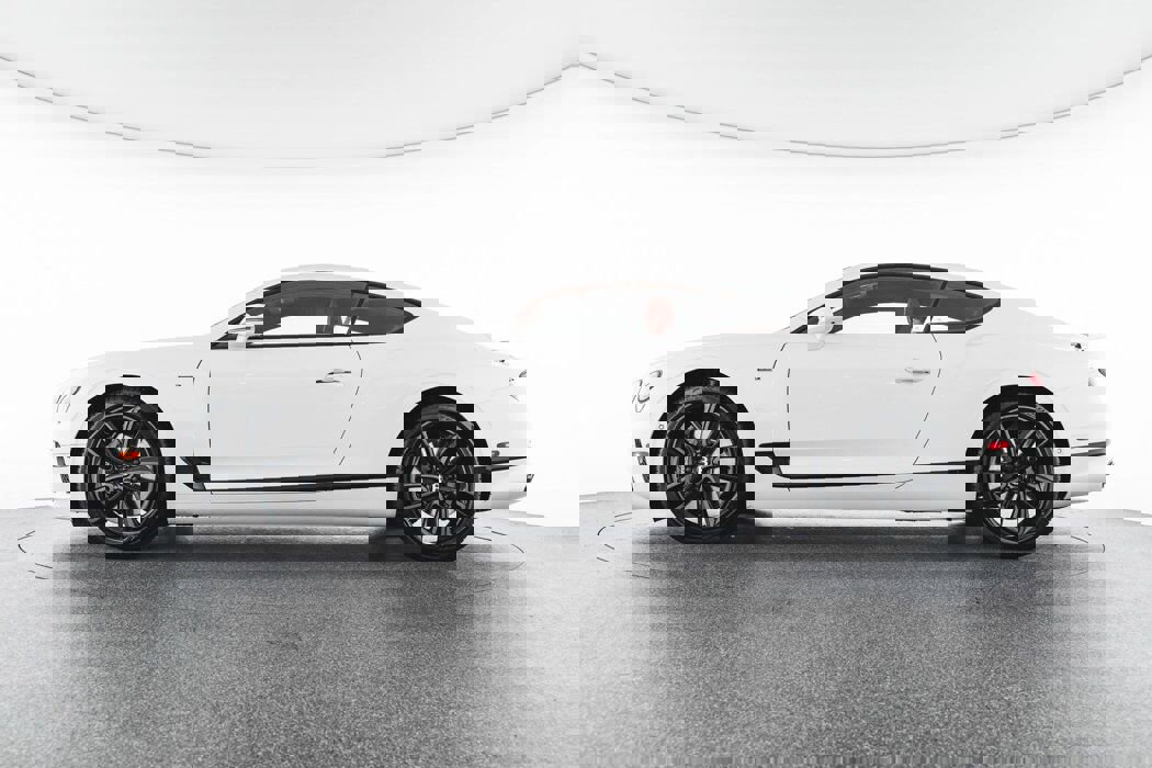 Used 2024 Bentley Continental GT image 27