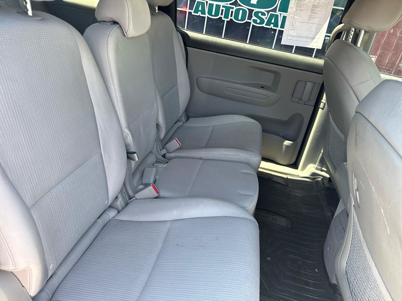 Used 2021 Kia Sedona LX FWD image 15