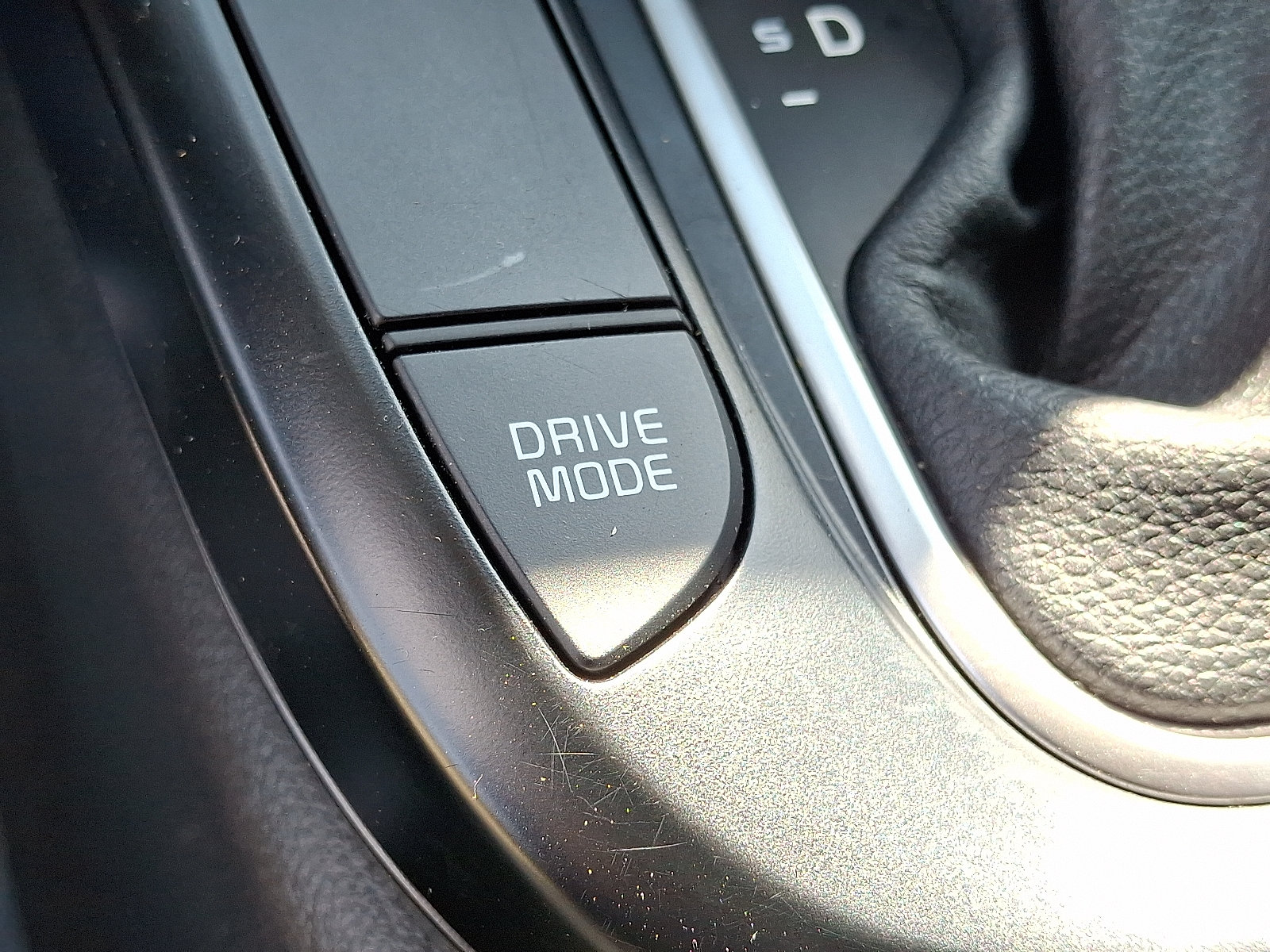 Certified 2025 Kia Soul LX w/ LX Technology Package FWD image 22