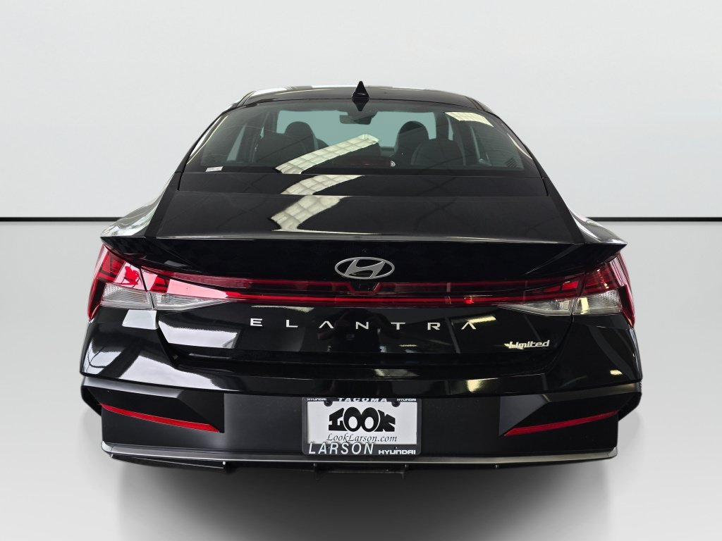 New 2026 Hyundai Elantra Limited FWD image 4