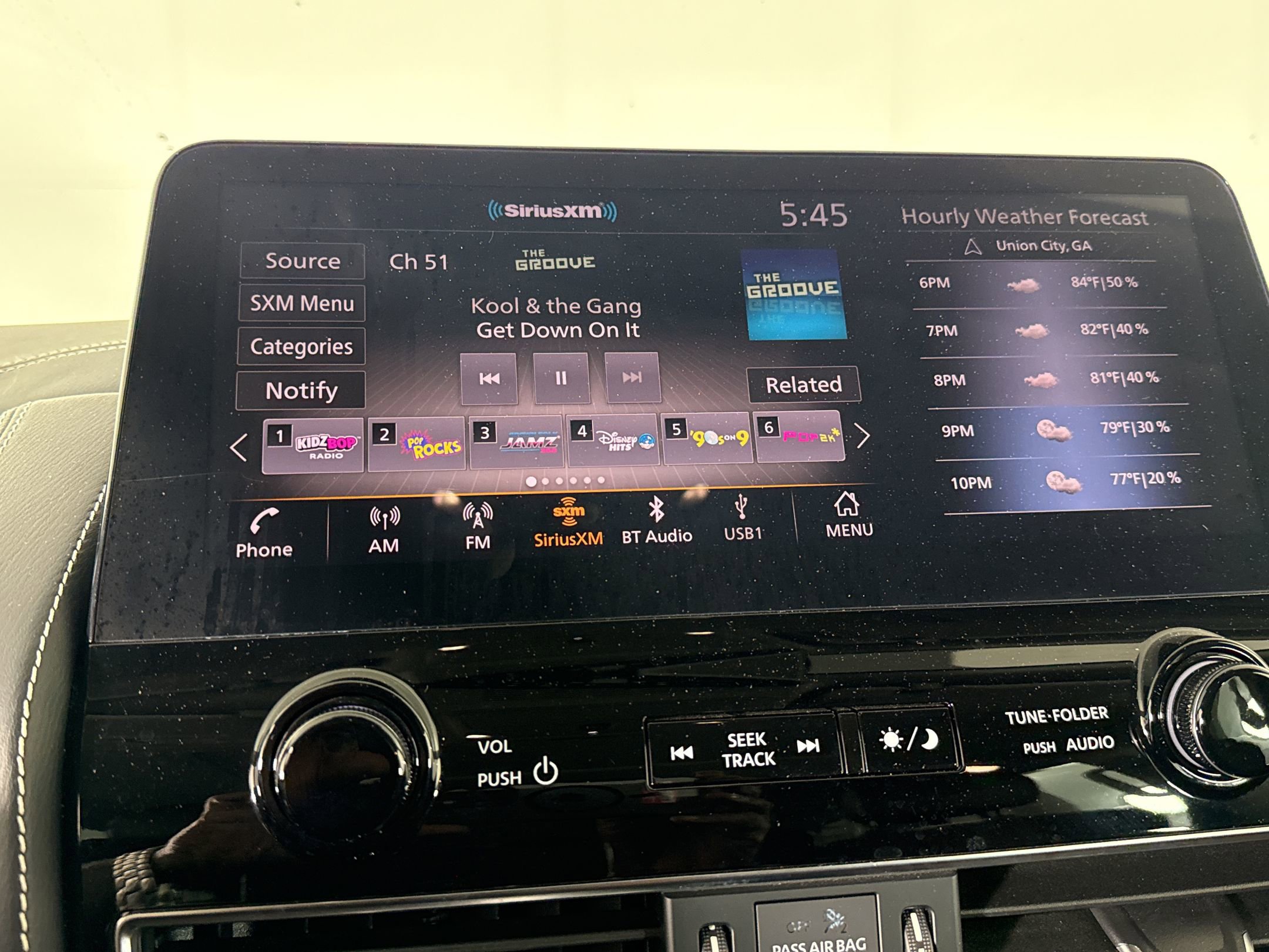 Used 2024 INFINITI QX80 Premium Select w/ All-Season Package RWD image 19