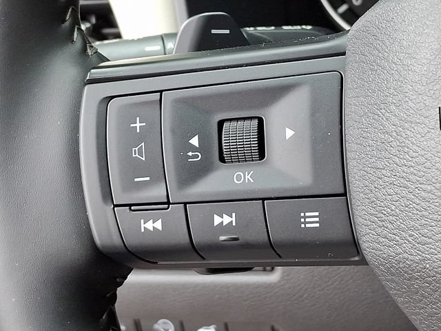 Used 2026 Nissan Rogue Dark Armor FWD image 21