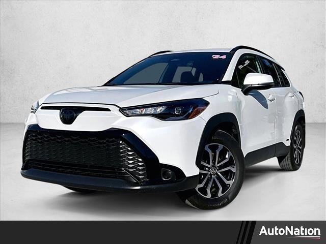 Used 2024 Toyota Corolla Cross SE image 1