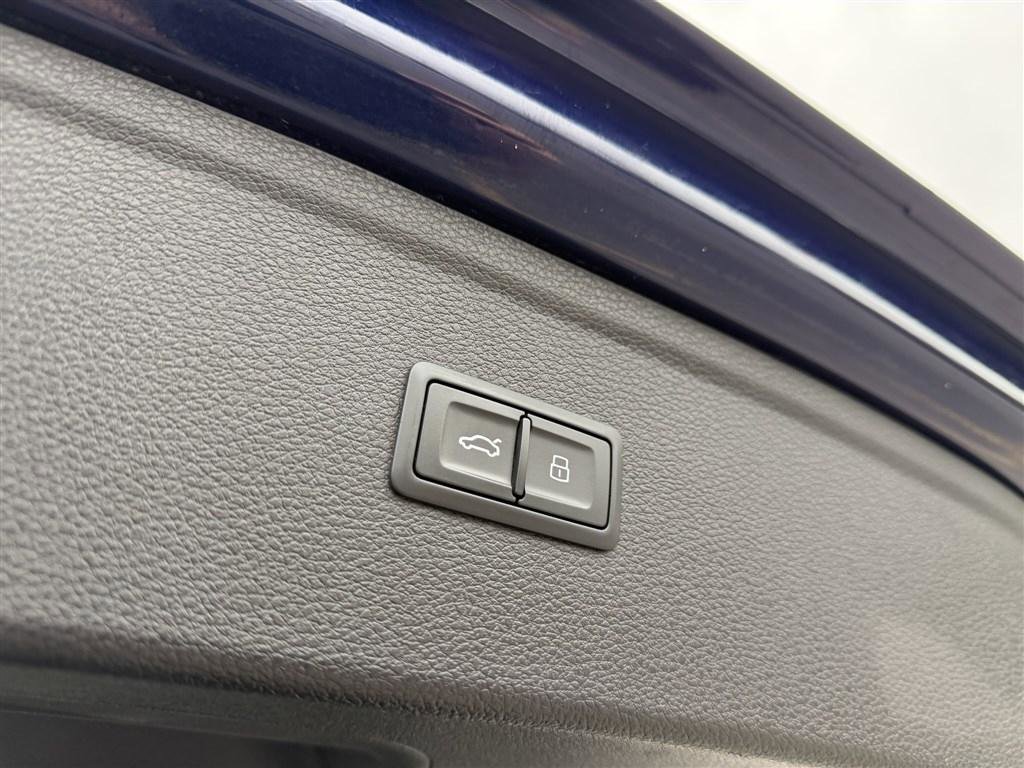 Used 2018 Audi Q5 2.0T Premium Plus w/ Premium Plus Package image 14