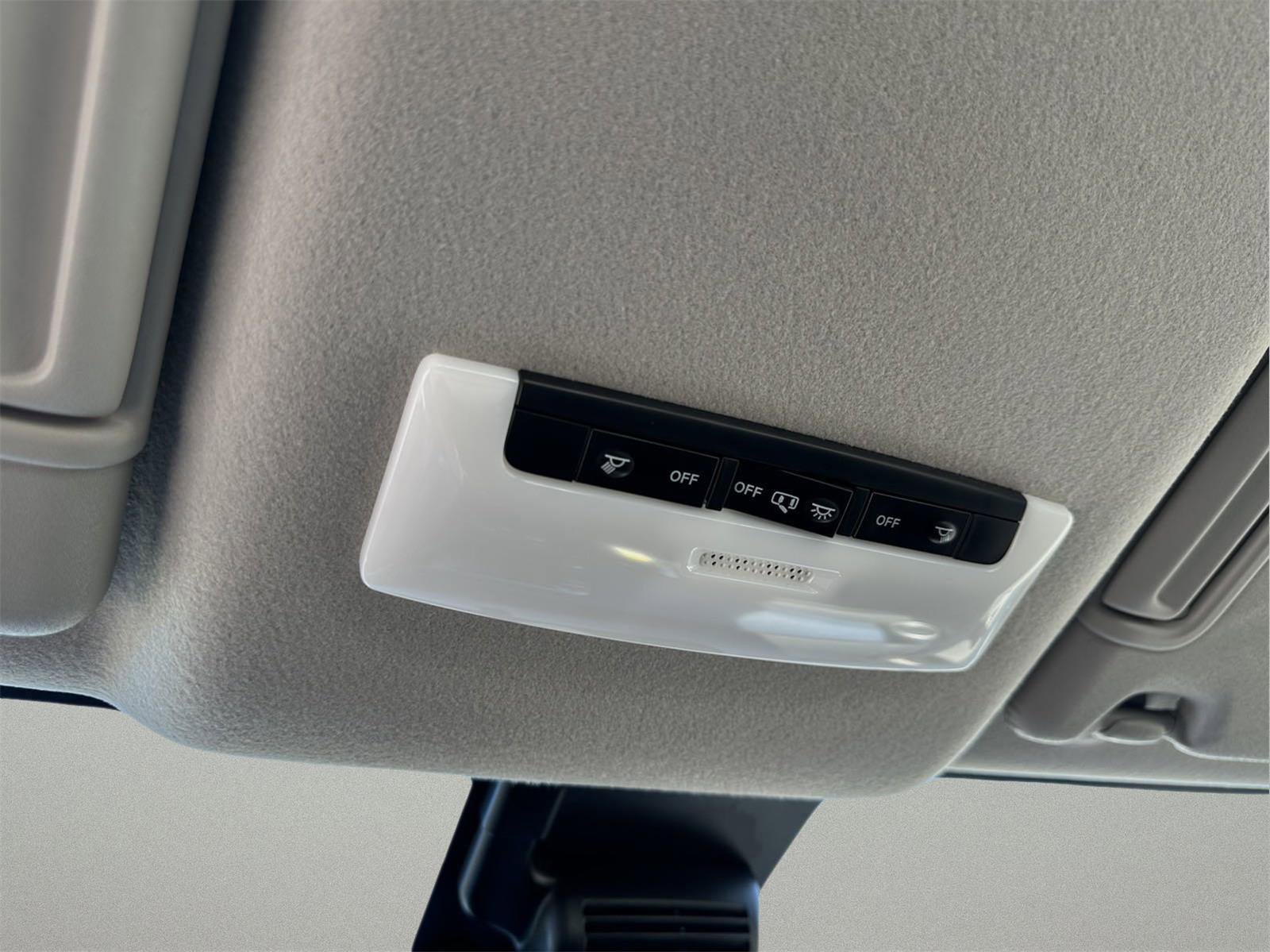 New 2025 Nissan Versa SV w/ Trunk Package image 30