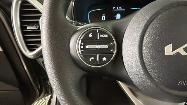 Used 2024 Kia Soul LX w/ Option Group 015 FWD image 16