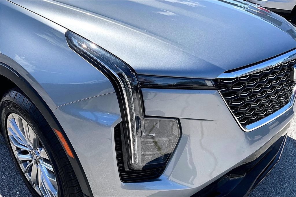 Used 2025 Cadillac XT4 Premium Luxury AWD/4WD image 38