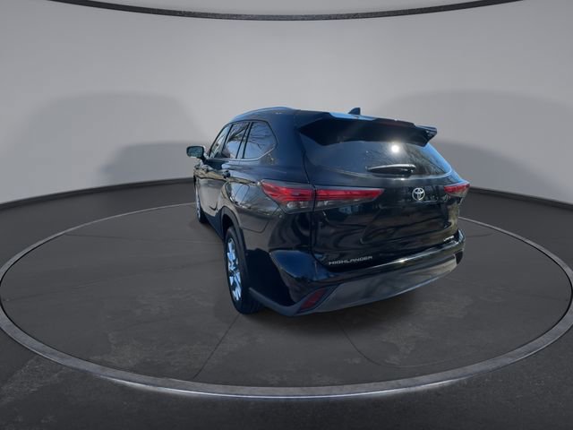 Used 2020 Toyota Highlander Limited image 11