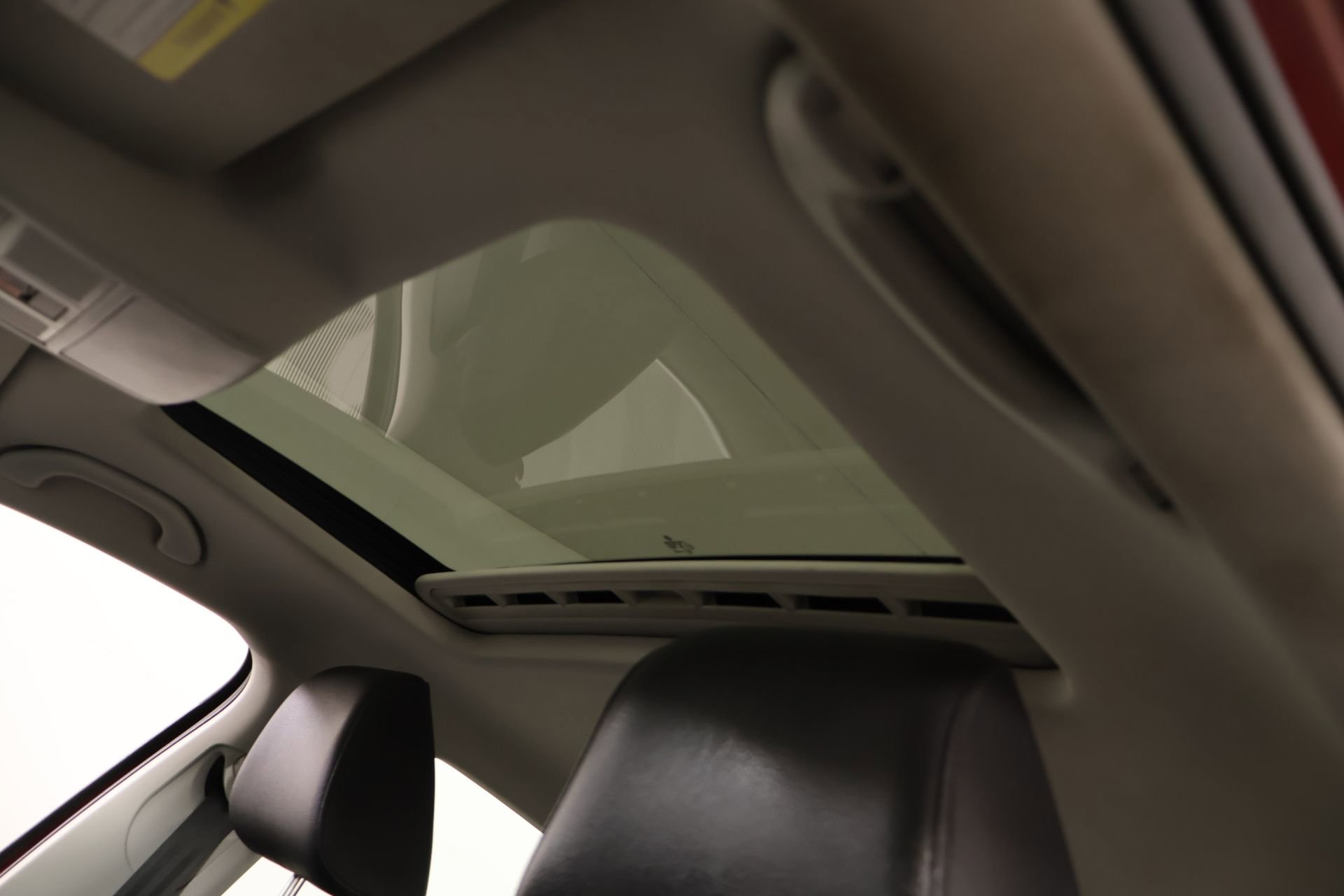 Used 2016 Volkswagen Jetta SEL w/ Lighting Package image 15