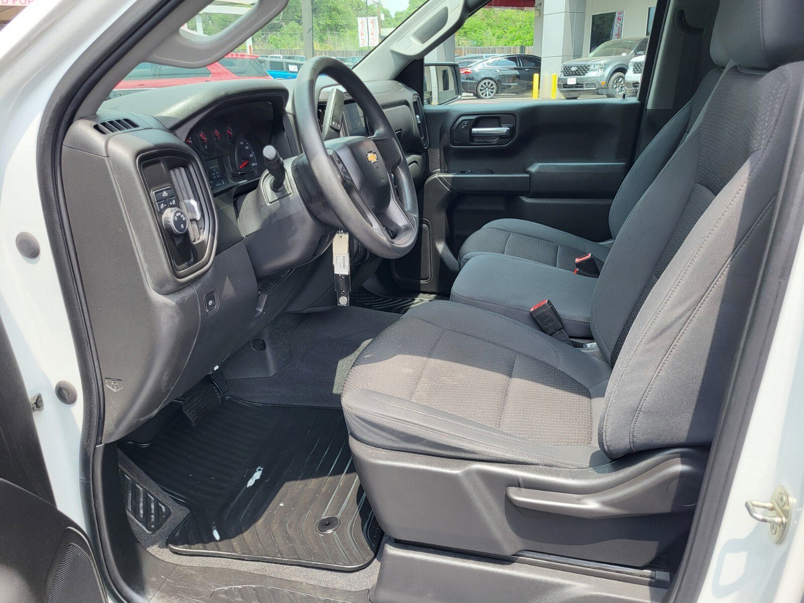 Used 2020 Chevrolet Silverado 1500 Custom w/ Infotainment Package image 19