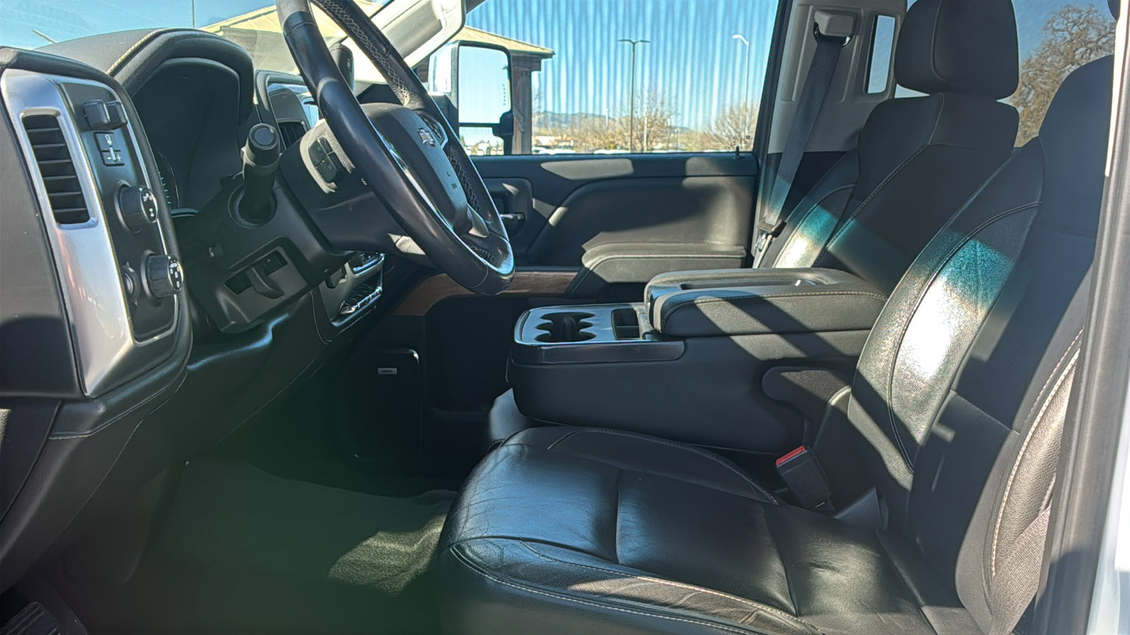 Used 2018 Chevrolet Silverado 2500 LTZ w/ Duramax Plus Package image 26