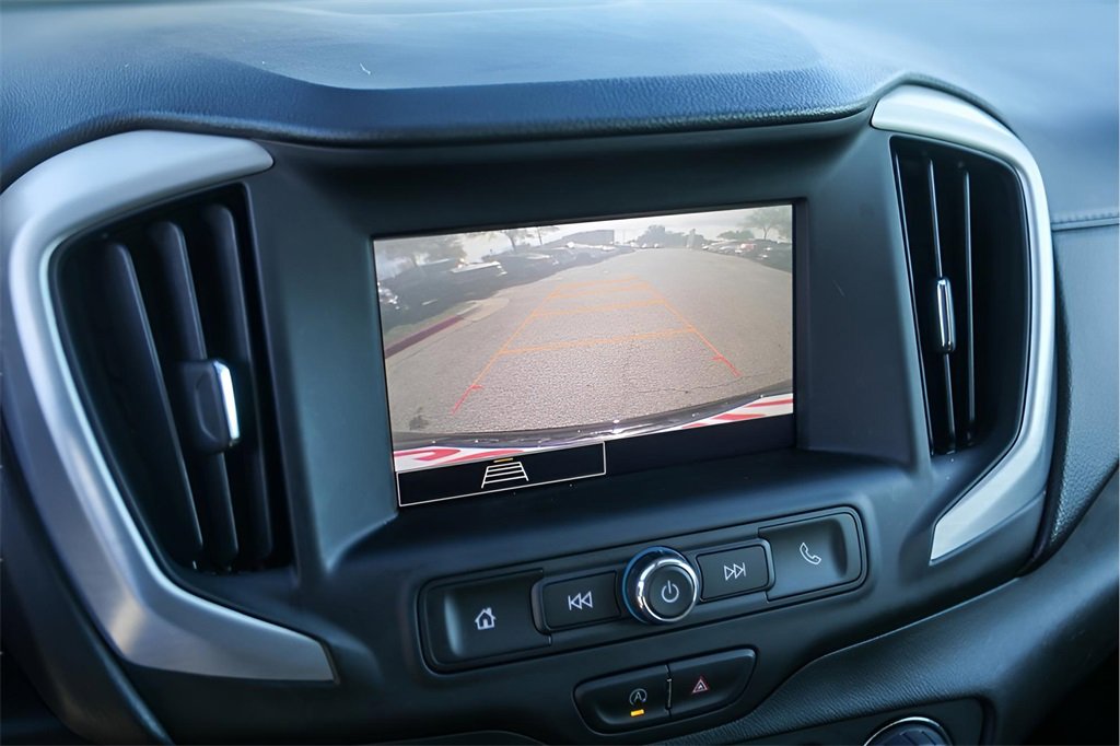 Used 2023 GMC Terrain SLE w/ Driver Convenience Package image 19