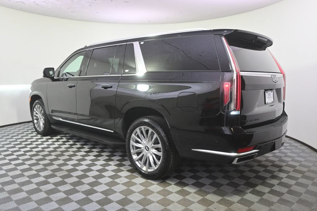 Used 2022 Cadillac Escalade ESV Premium Luxury w/ Performance Package AWD/4WD image 3