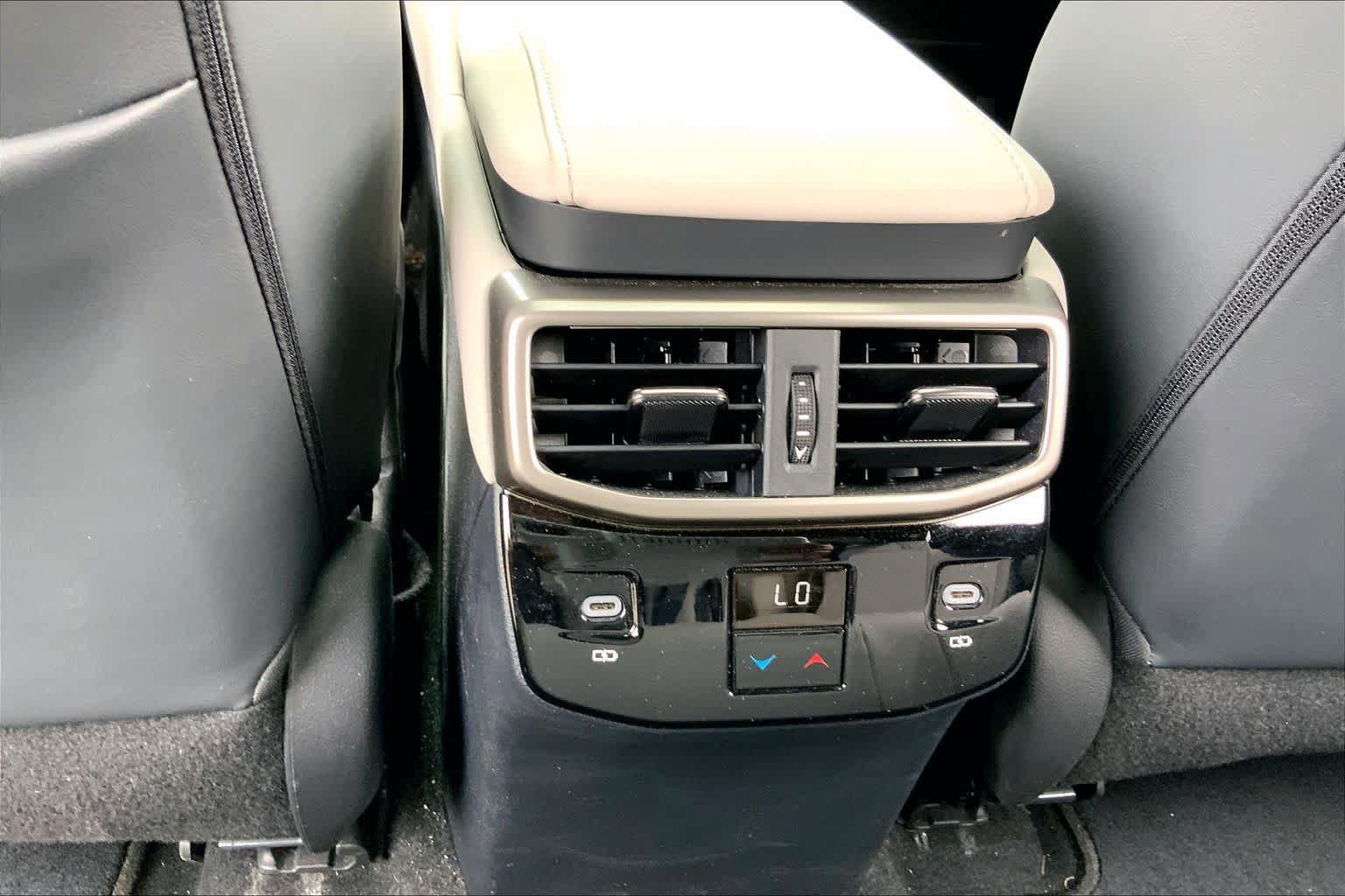 Used 2024 Lexus RX 350 Premium w/ Cold Area Package AWD/4WD image 34