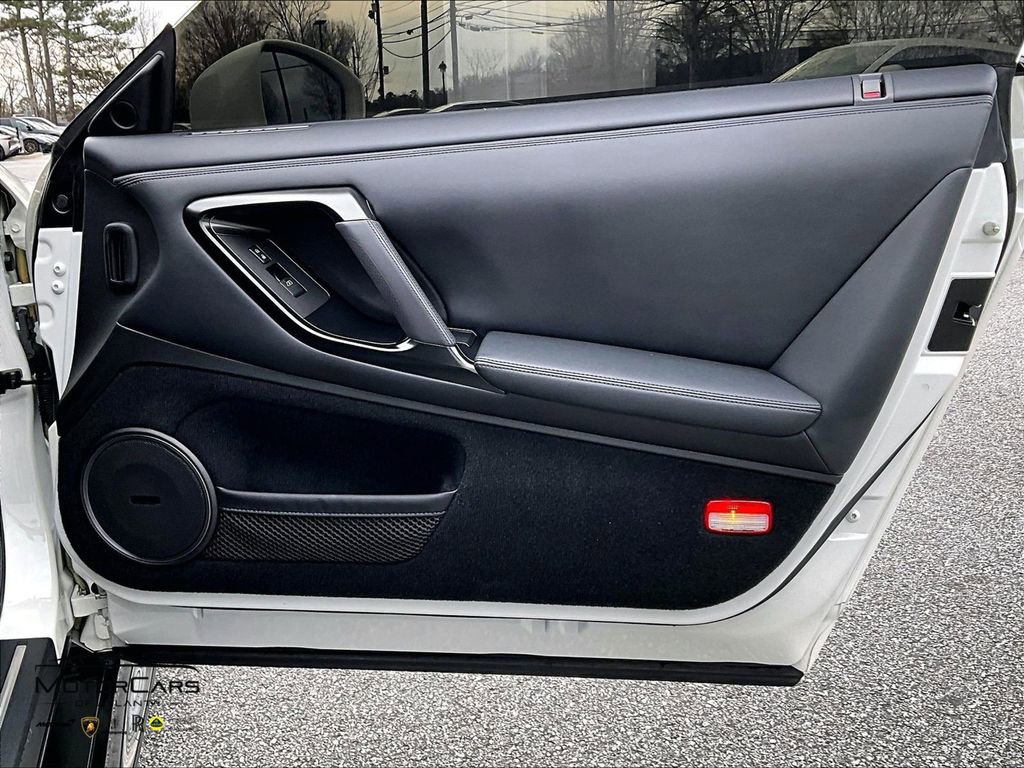 Used 2021 Nissan GT-R Premium image 19