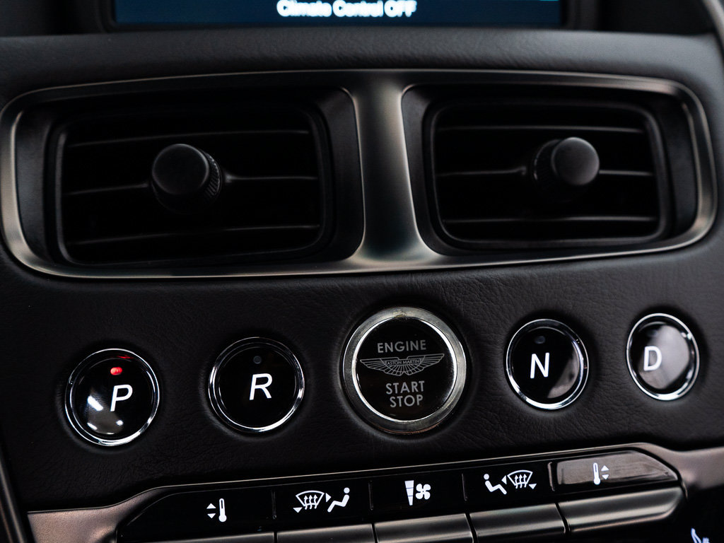 Used 2020 Aston Martin DB11 Volante RWD image 41